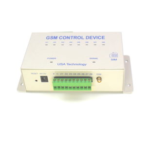 Bộ điều khiển Smart Control GSM - mặt hông có gắn sim - mặt trước có gắn anten và domino